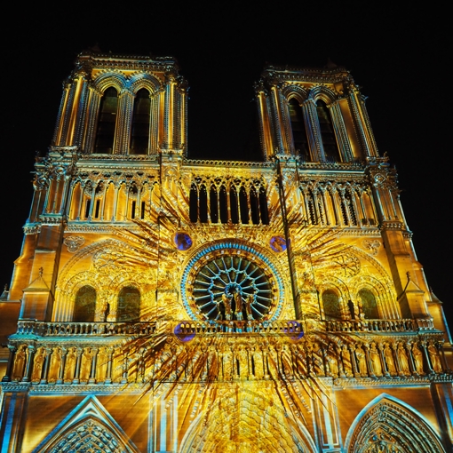 Notre-Dame de Cœur 光に彩られたノートルダム大聖堂 | la carte
